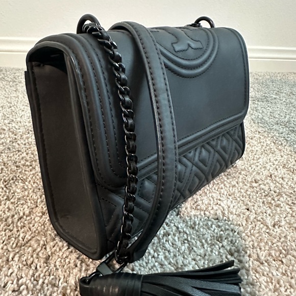 Tory Burch Black Quilted Crossbody Bag - Picture 2 of 3